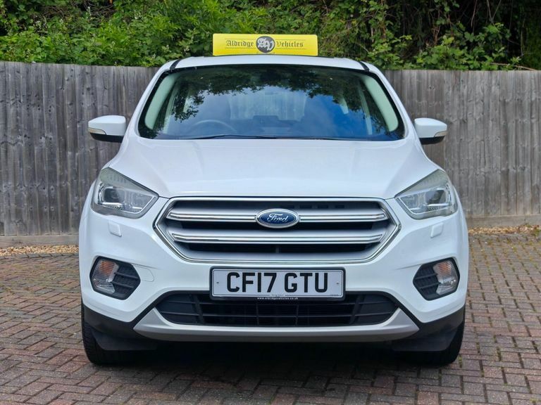 Ford Kuga 1.5 Tdci Titanium X Suv 2Wd Euro White #5