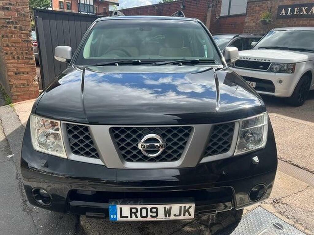 Nissan Pathfinder 2.5 Td Platinum Black #27