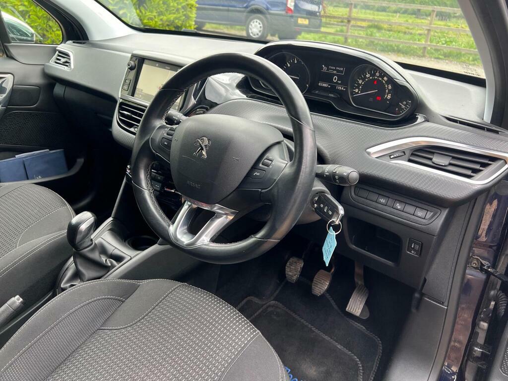 Peugeot 208 1.2 Puretech Tech Edition Euro 6 S S KN19VAB Blue #5