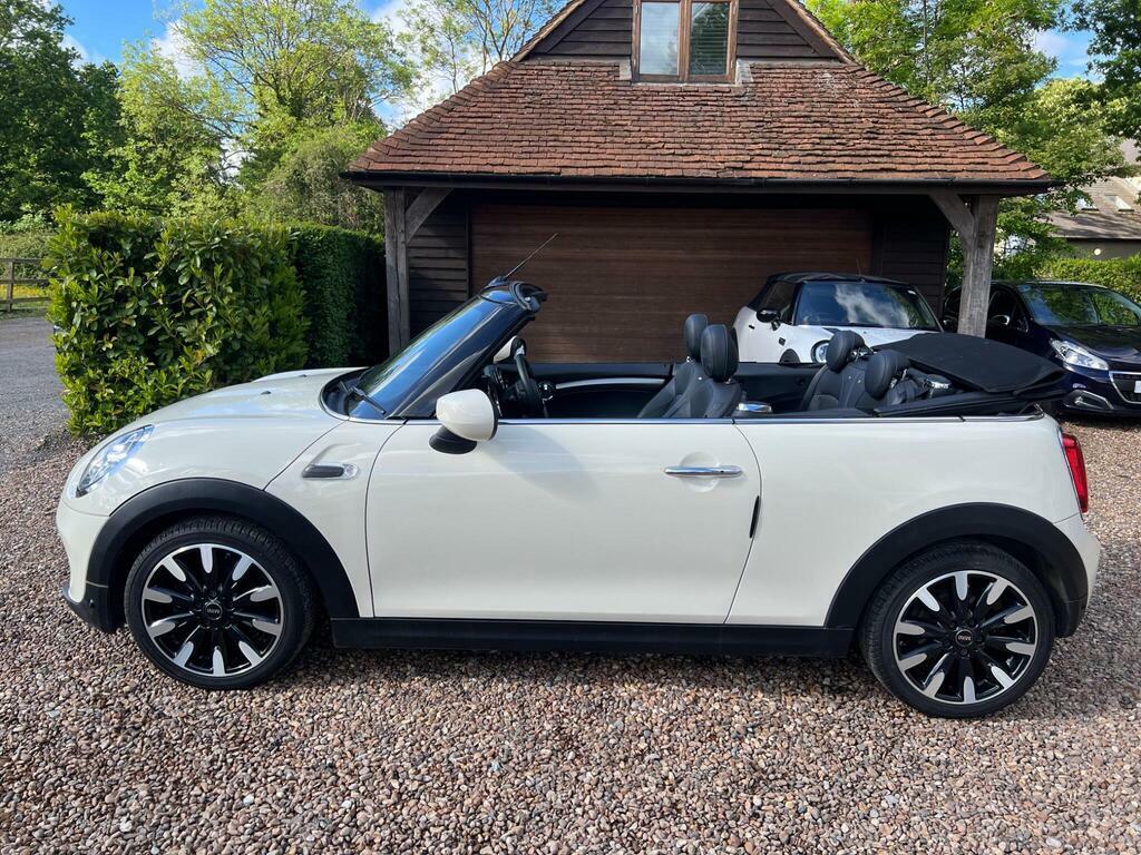 Mini Convertible 1.5 Cooper Exclusive Euro 6 S S White #2