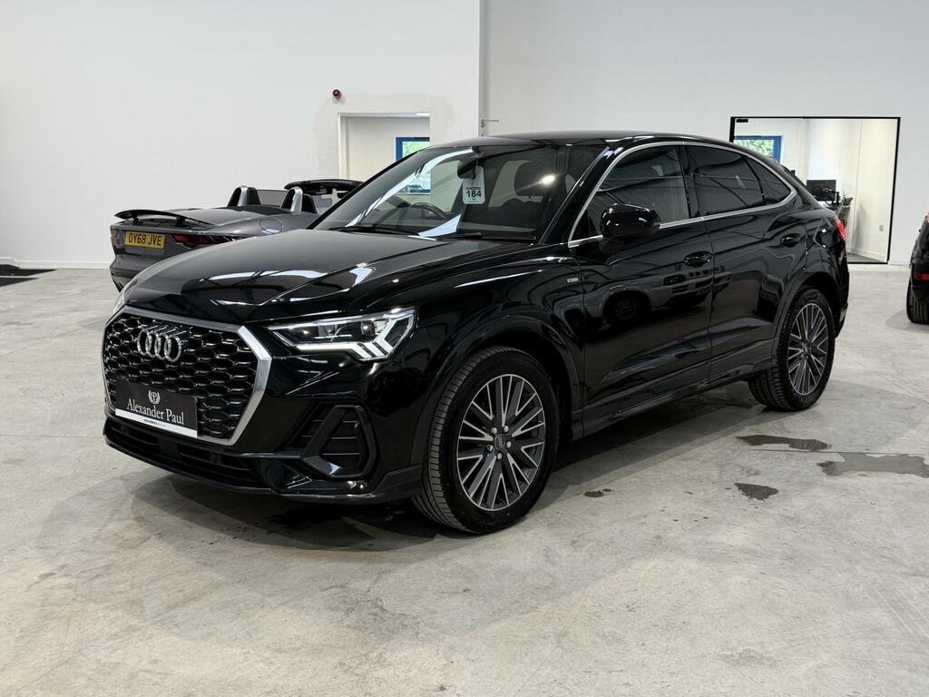 Audi Q3 1.5 Tfsi Cod 35 S Line Sportback S Tron LV20FLA Black #3