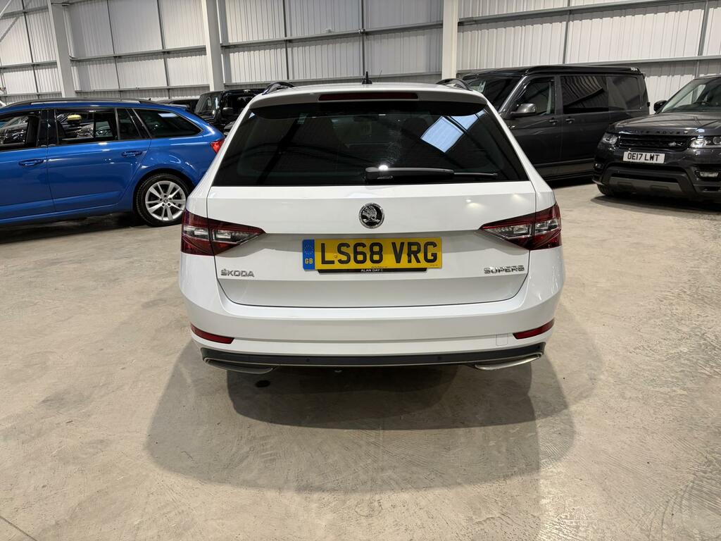 Skoda Superb 1.5 Tsi Act Sportline Estate Dsg Euro 6 White #4