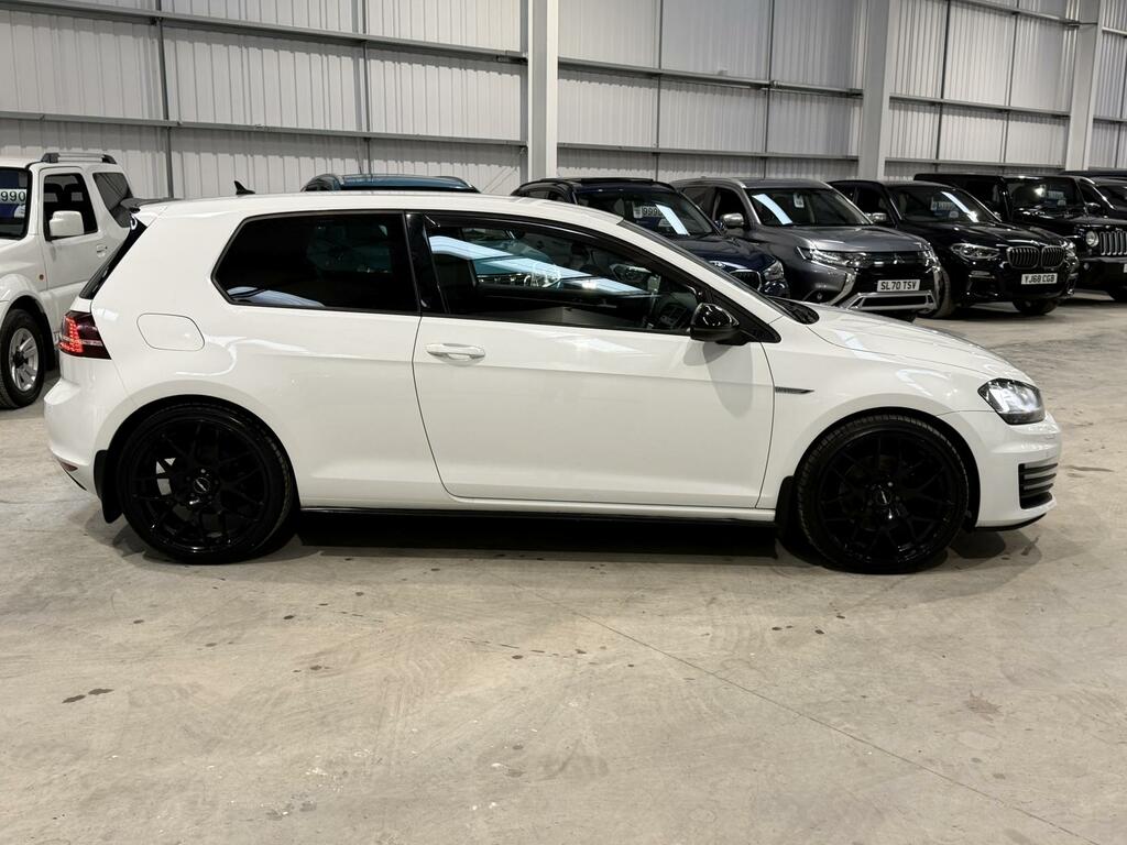 Volkswagen Golf 2.0 Tdi Bluemotion Tech Gtd Hatchback D CP66HXB White #3