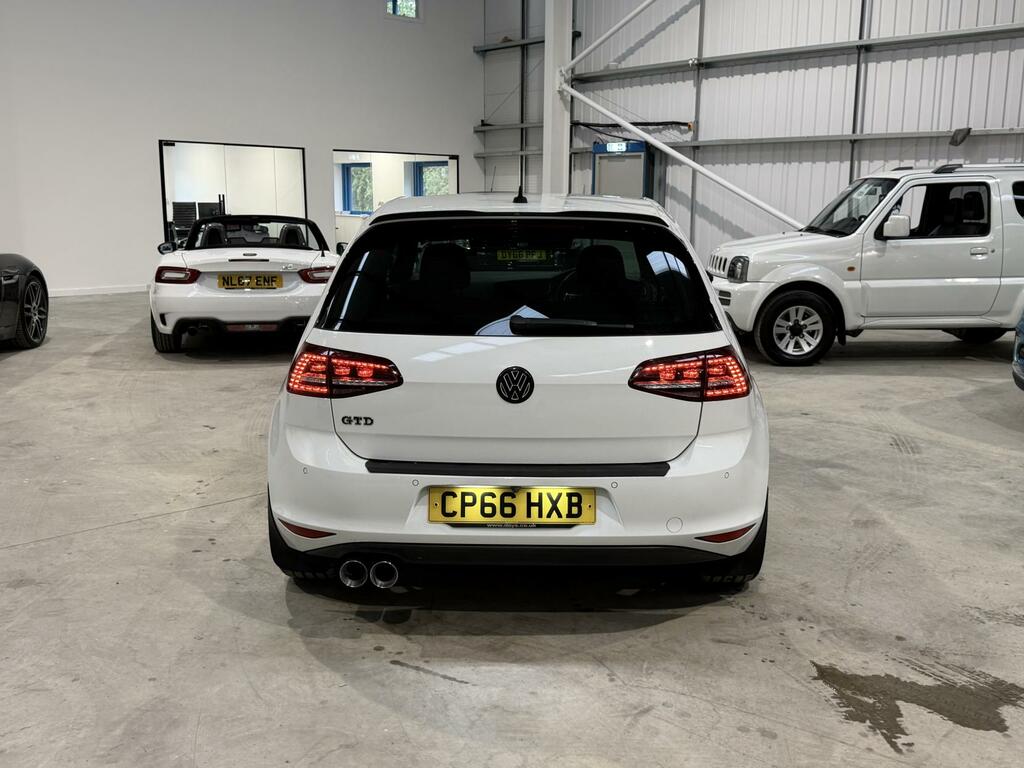 Volkswagen Golf 2.0 Tdi Bluemotion Tech Gtd Hatchback D CP66HXB White #5