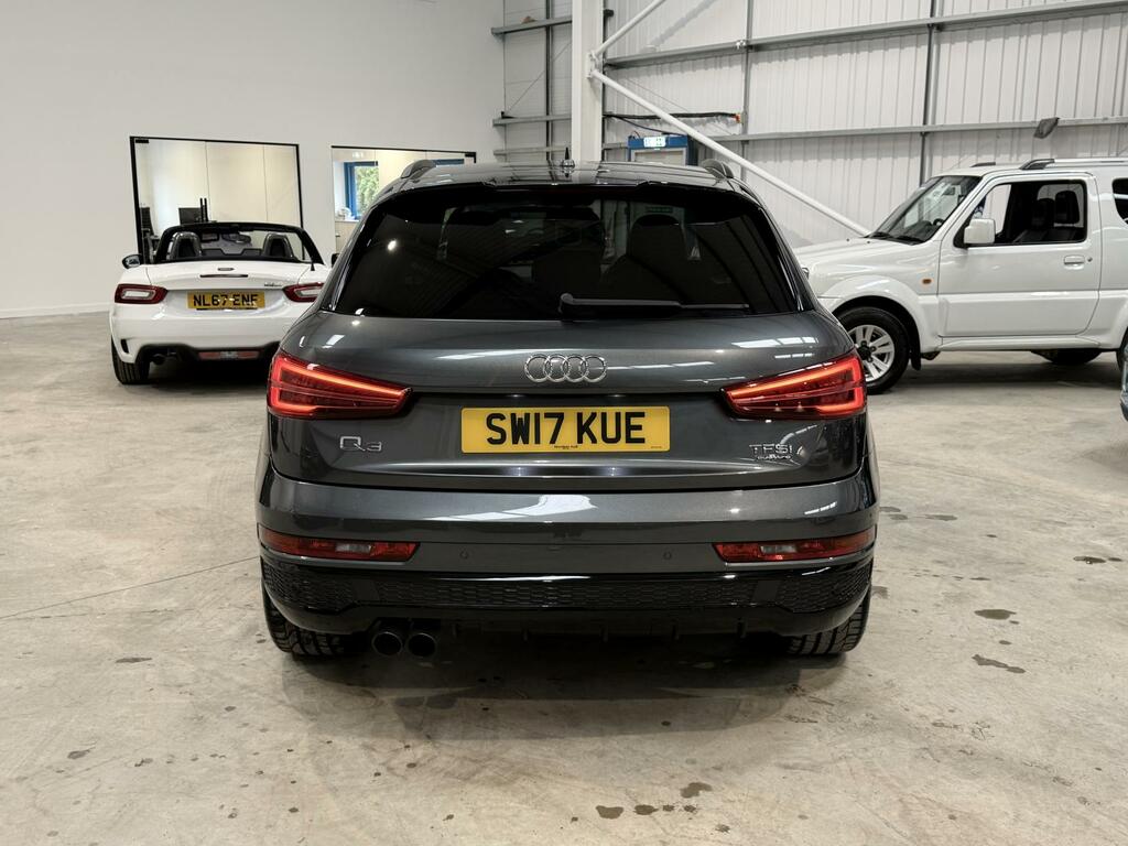 Audi Q3 2.0 Tfsi Black Edition Suv S Tronic Qua SW17KUE Grey #6