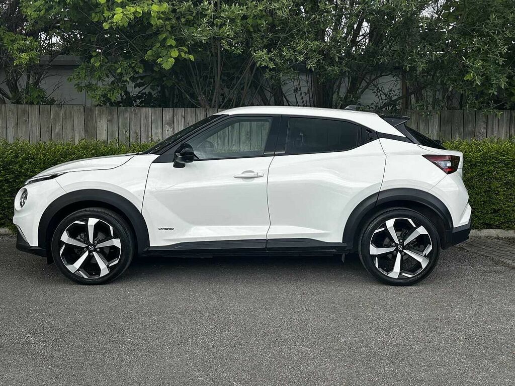 Nissan Juke 1.6 Hybrid Tekna White #4