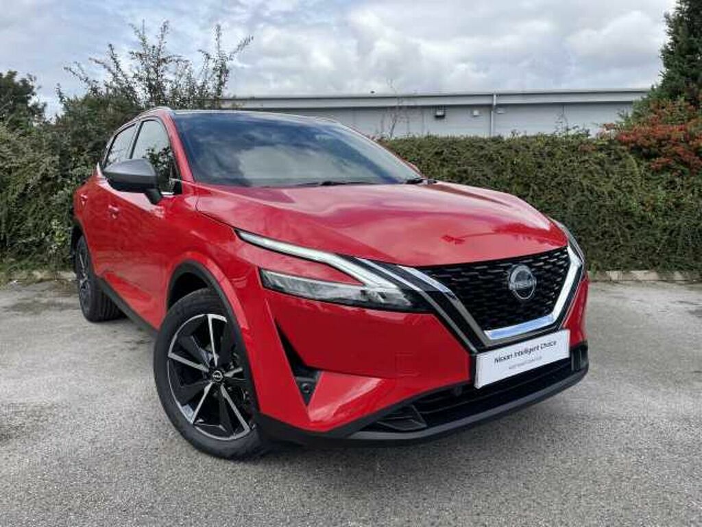 Nissan Qashqai 1.3 Dig-t Mh 158 Tekna Xtronic Red