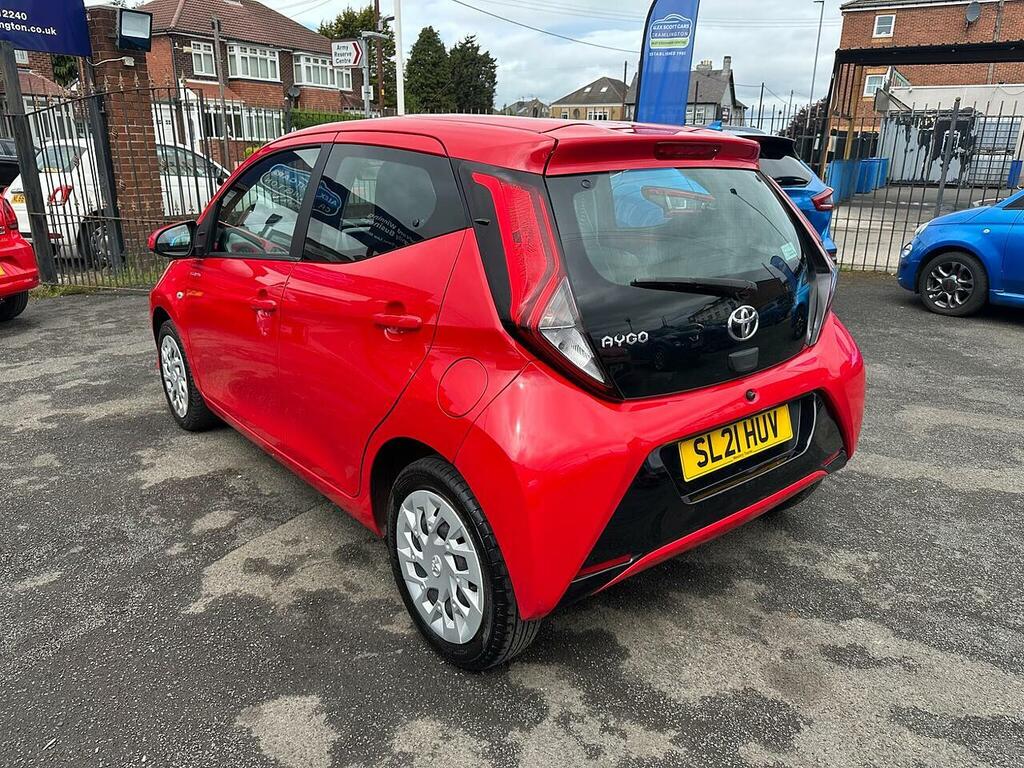 Toyota Aygo 1.0 Vvt-i X-play Euro 6 Safety Sense SL21HUV Red #6