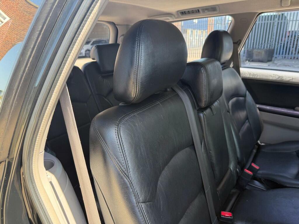 Mitsubishi Grandis 2.4 Classic Silver #23