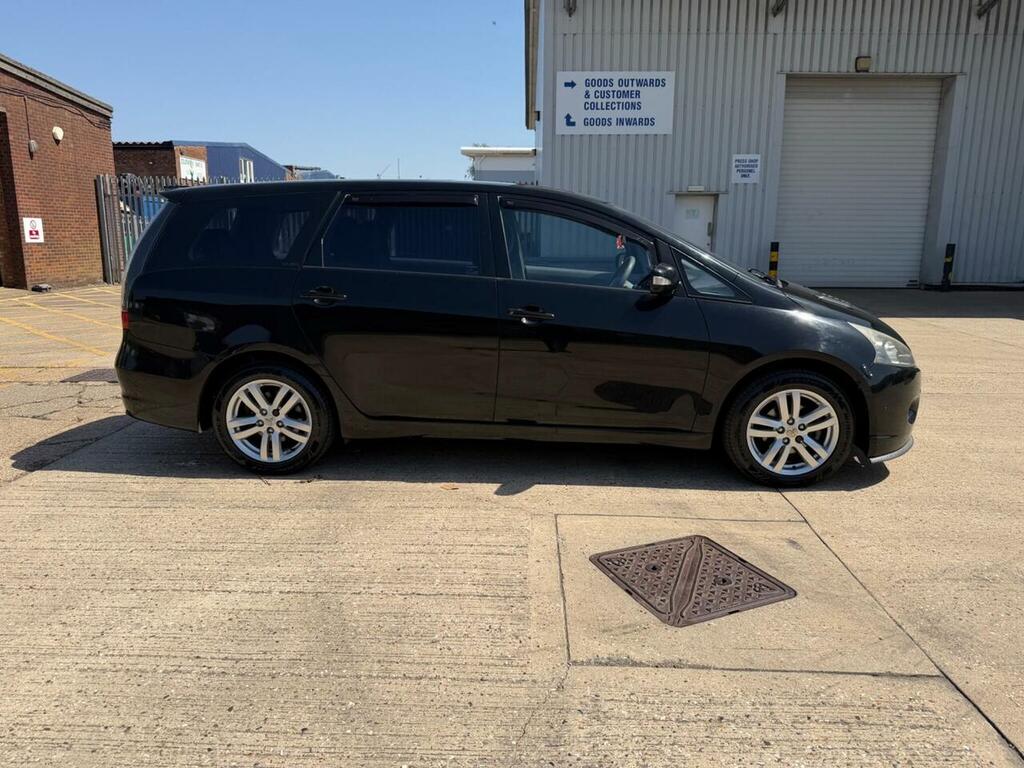 Mitsubishi Grandis Petrol  #4