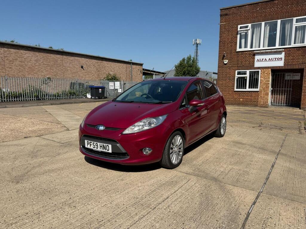 Ford Fiesta Fiesta Titanium PF59HNO Red #3