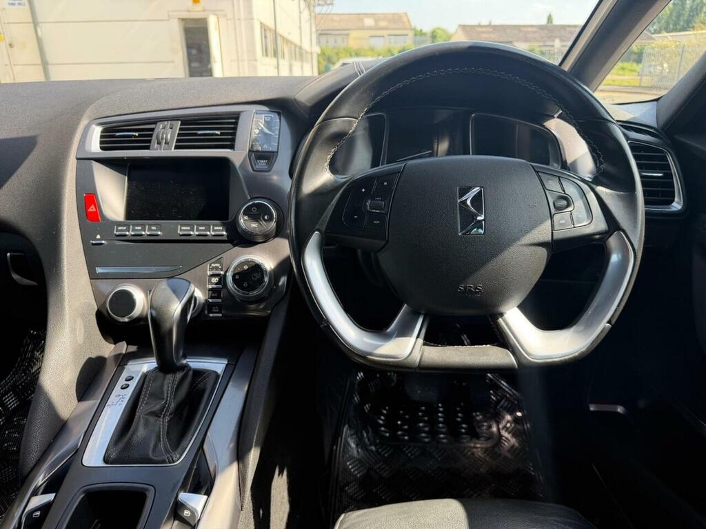 DS DS 5 Hatchback Blue #10