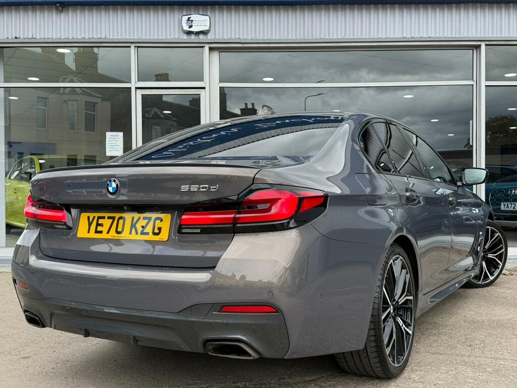 BMW 5 Series 2.0 520D Mht M Sport Steptronic Euro 6 Ss YE70KZG Grey #3
