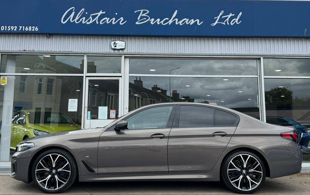 BMW 5 Series 2.0 520D Mht M Sport Steptronic Euro 6 Ss YE70KZG Grey #2