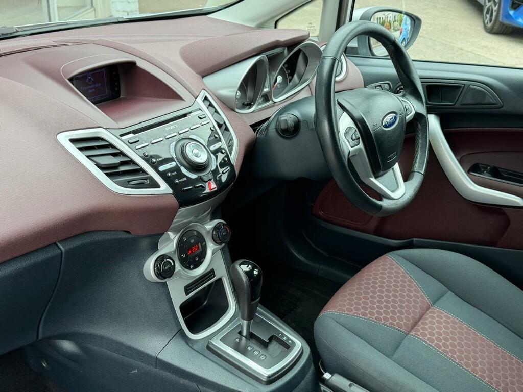 Ford Fiesta 1.4 Titanium WP11KUR Silver #4