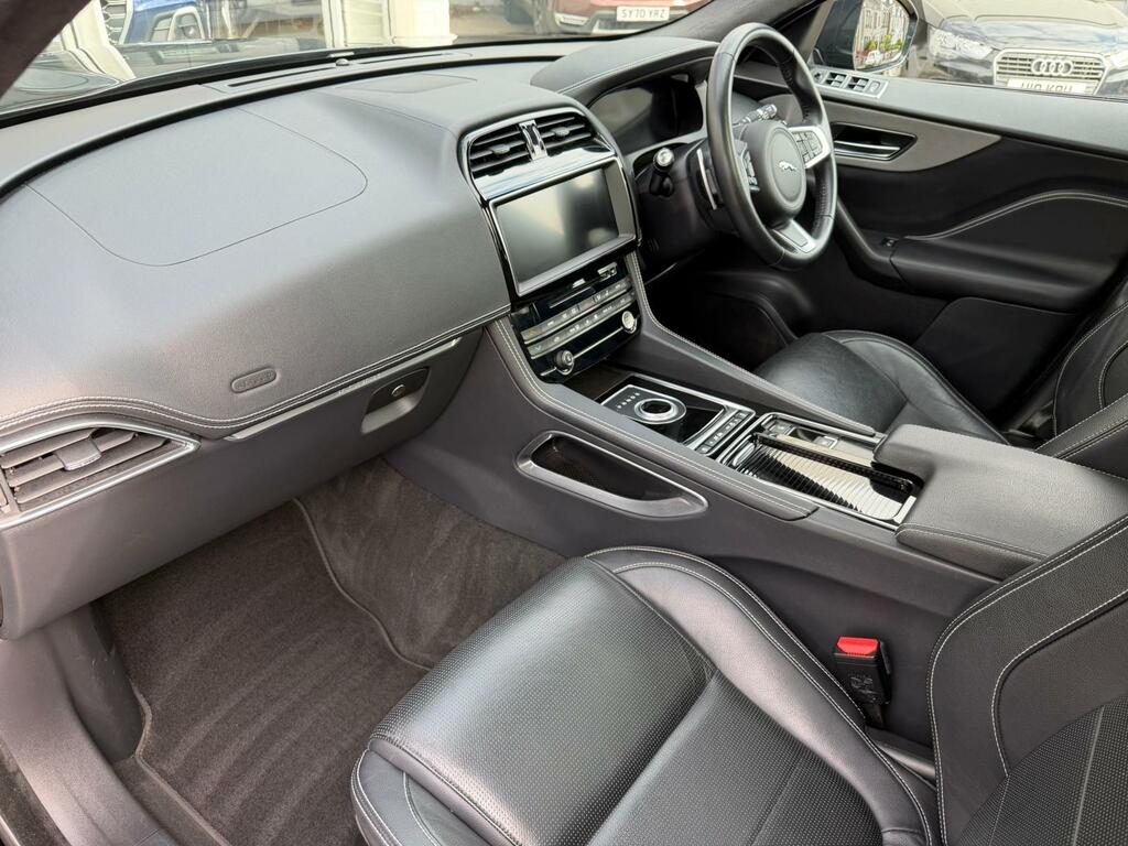 Jaguar F-Pace 2.0 D180 Chequered Flag Awd Euro 6 Ss SV70LME Black #6