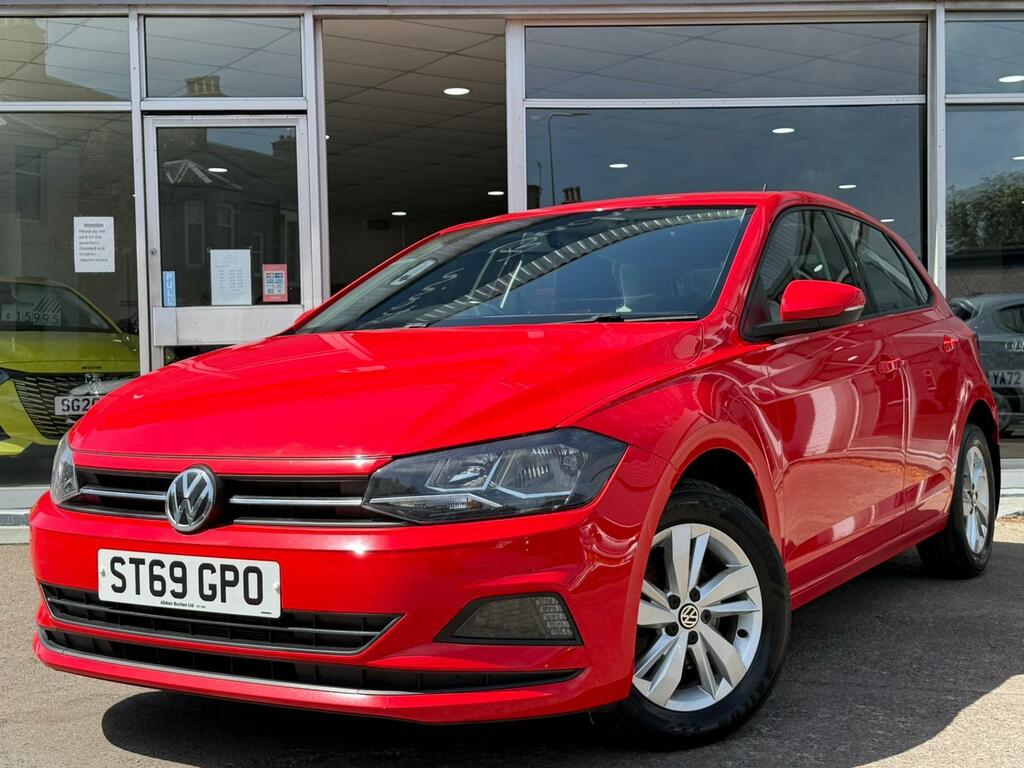 Volkswagen Polo 1.6 Tdi Se Euro 6 Ss Red