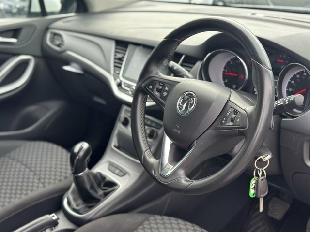 Vauxhall Astra 1.6 Cdti Ecoflex Tech Line White #2