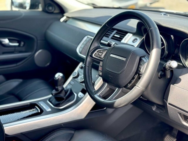 Land Rover Range Rover Evoque 2.0 Ed4 Se Tech YB17UYJ Black #2