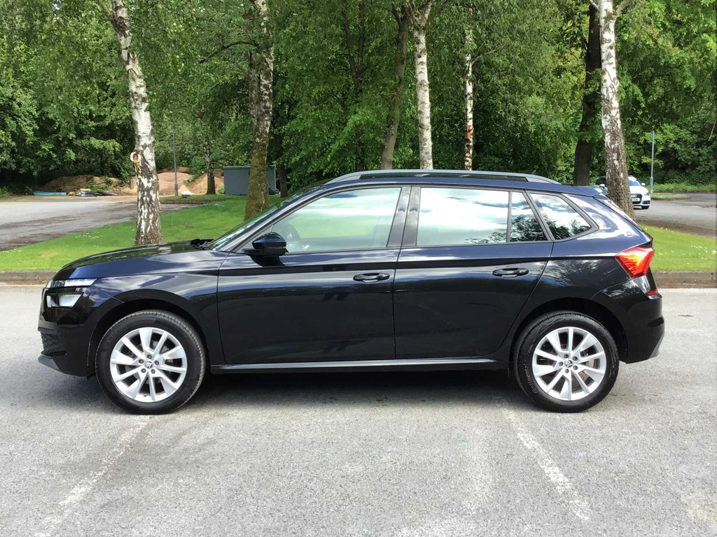 Skoda Kamiq Se Tsi OE71JYW Black #4