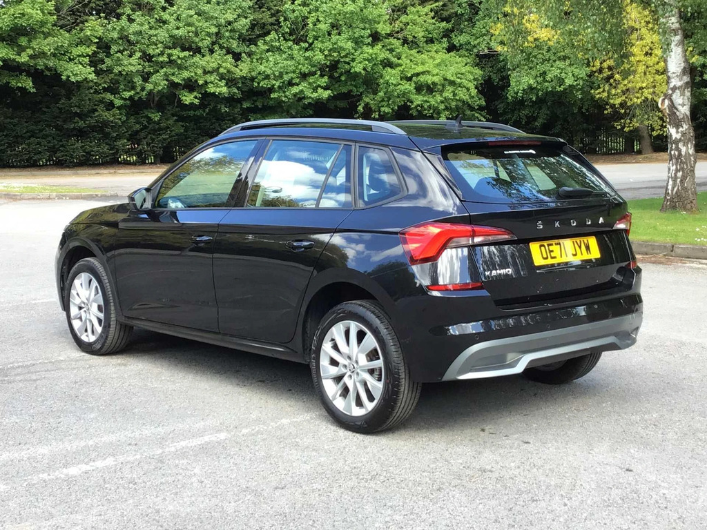 Skoda Kamiq Se Tsi OE71JYW Black #3