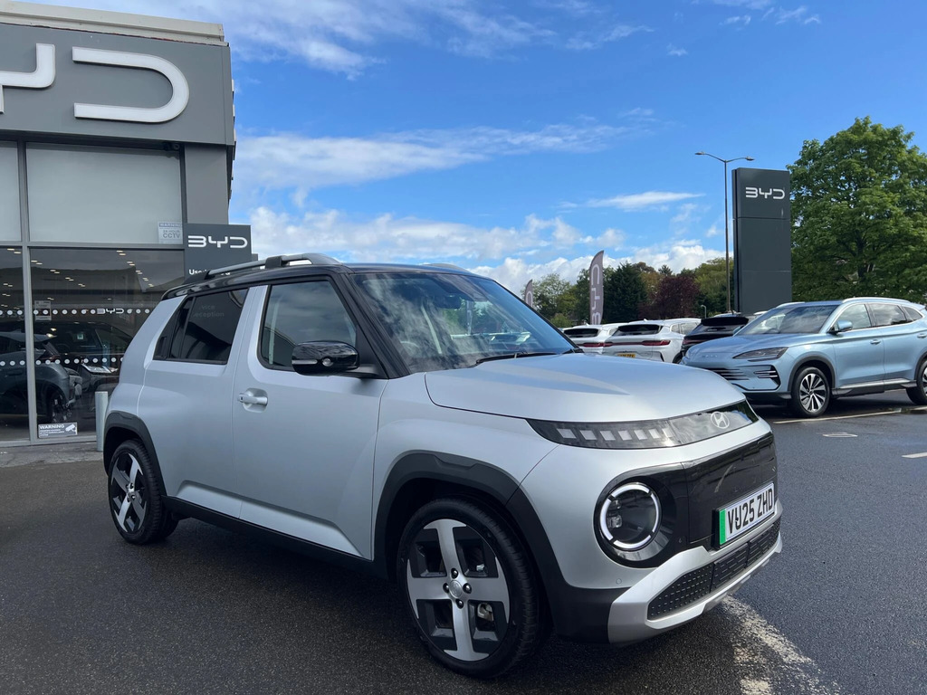 Hyundai Inster Long Range 49Kwh 02 VU25ZHD Silver #4