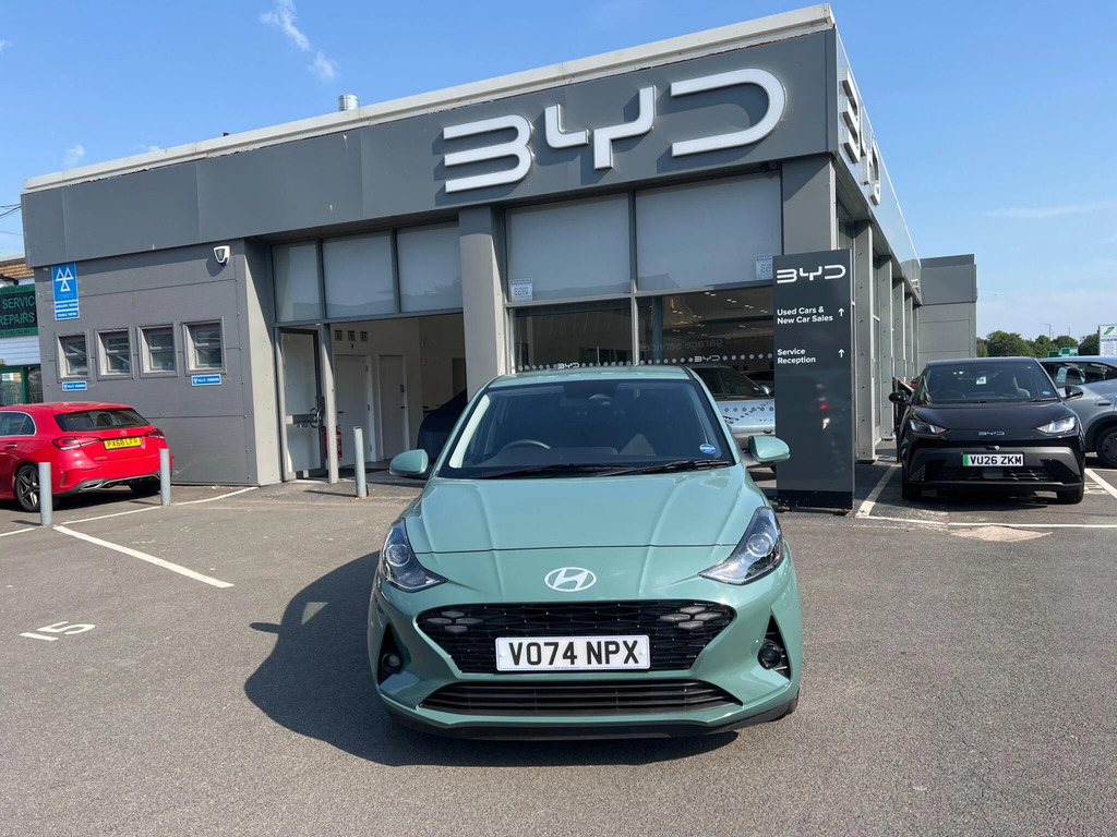 Hyundai I10 1.2 Premium Euro 6 Ss VO74NPX Green #2