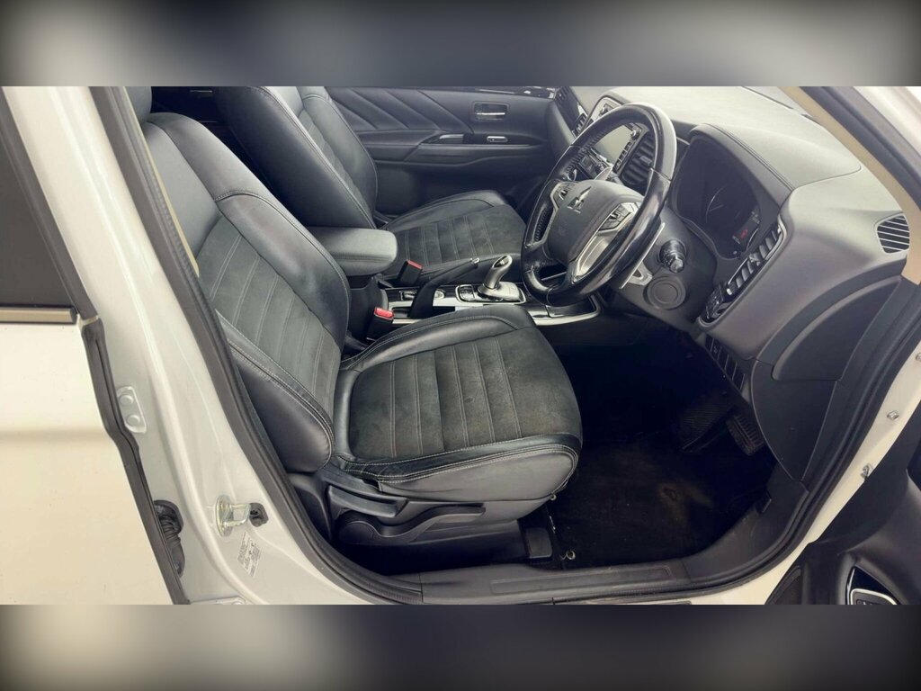 Mitsubishi Outlander 2.0H 12Kwh Juro Cvt 4Wd Euro 6 Ss YE17KWB White #2