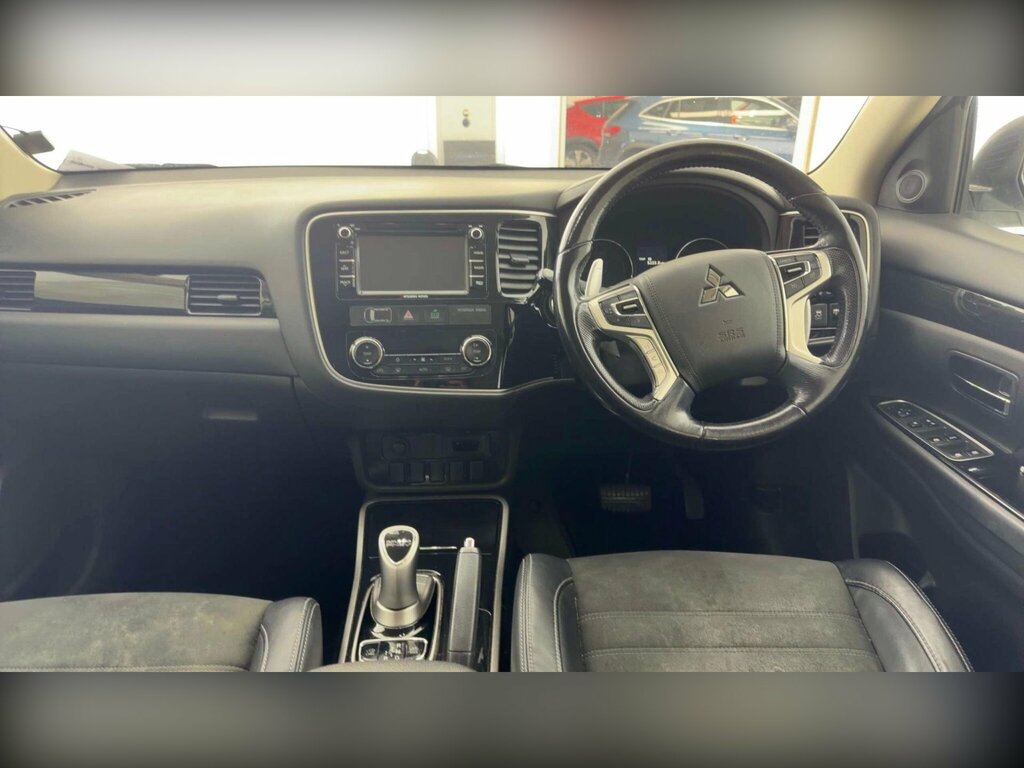 Mitsubishi Outlander 2.0H 12Kwh Juro Cvt 4Wd Euro 6 Ss YE17KWB White #4