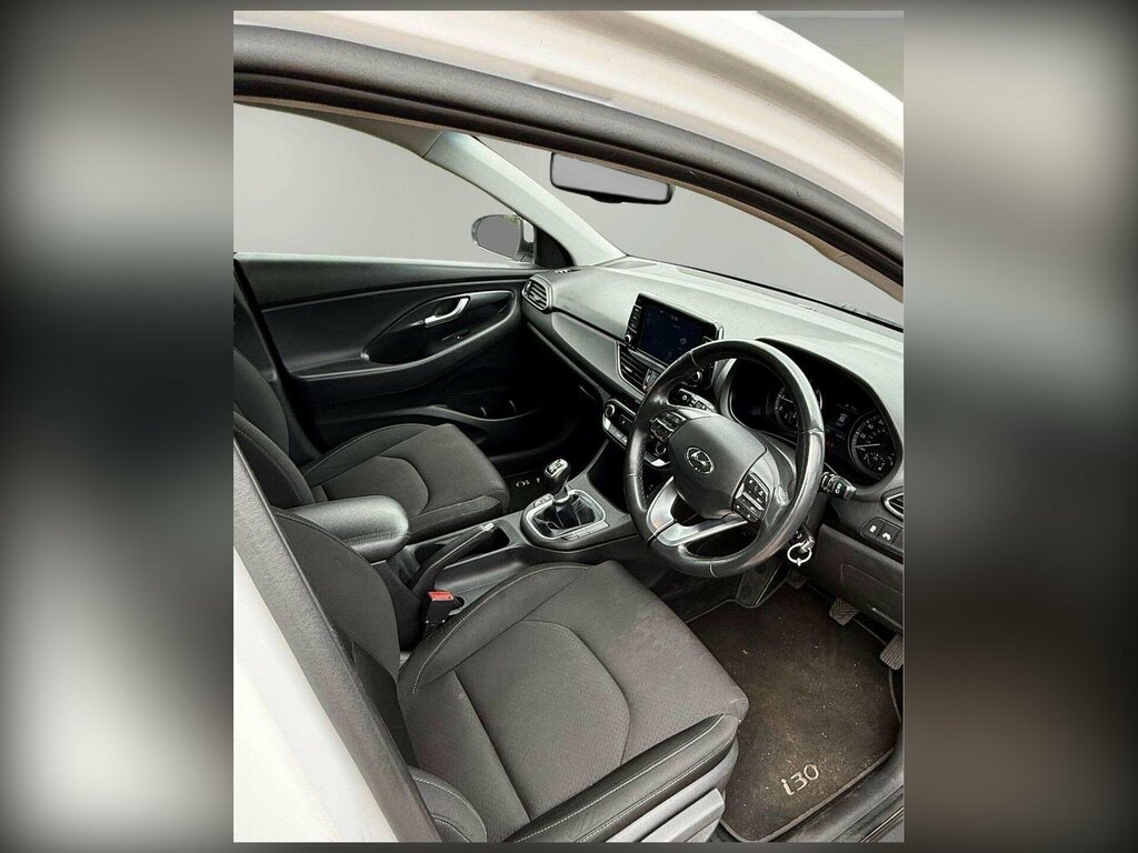 Hyundai I30 1.0 T-gdi Blue Drive Se Nav Euro 6 Ss White #2