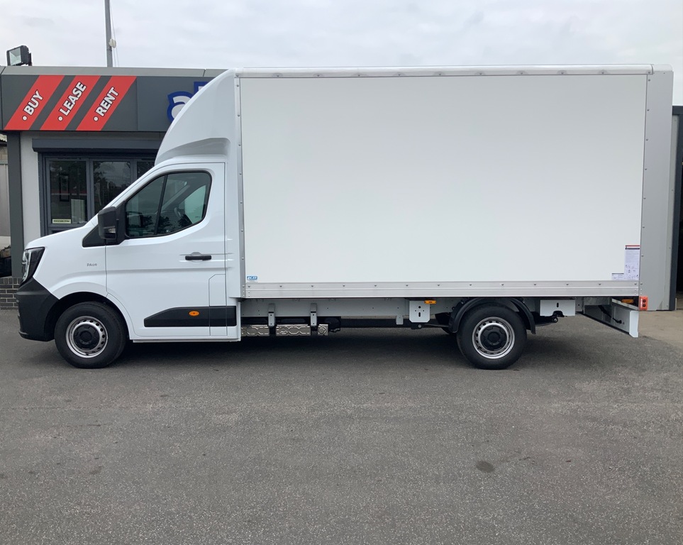 Renault Master 2.0 Blue Dci 150 Bhp Advance 4.3 Metre Full Closur FX26BHP White #4