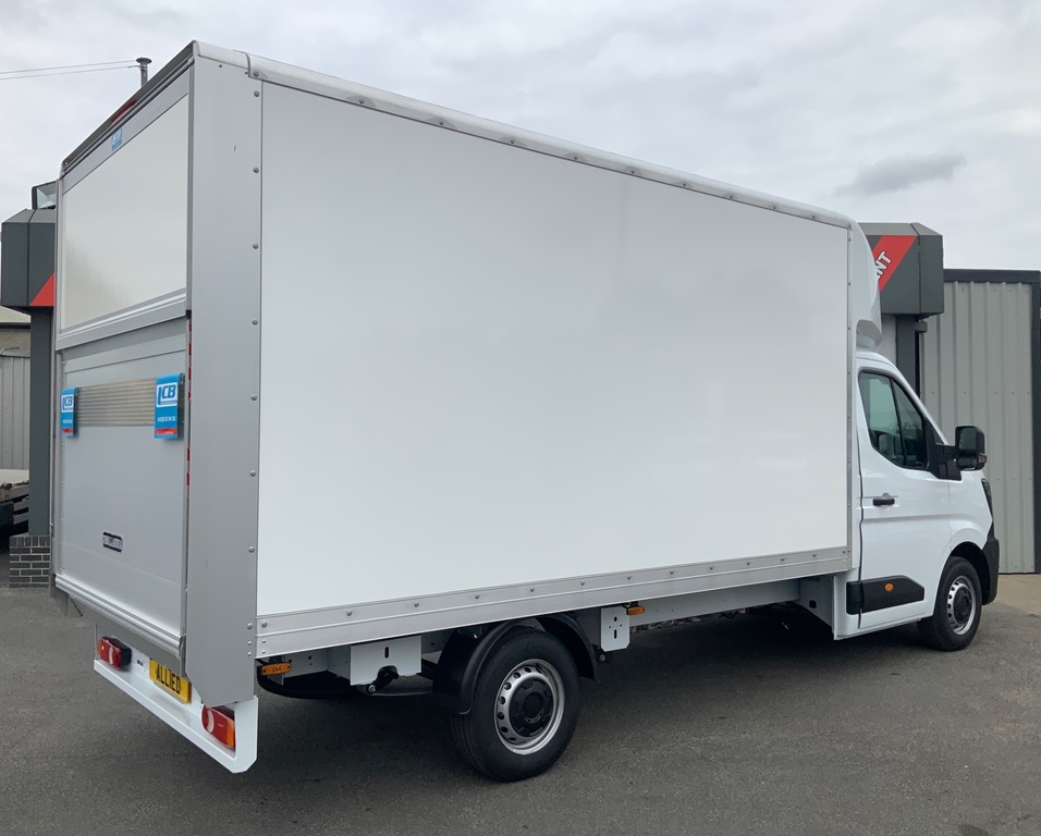 Renault Master 2.0 Blue Dci 150 Bhp Advance 4.3 Metre Full Closur FX26BHP White #6