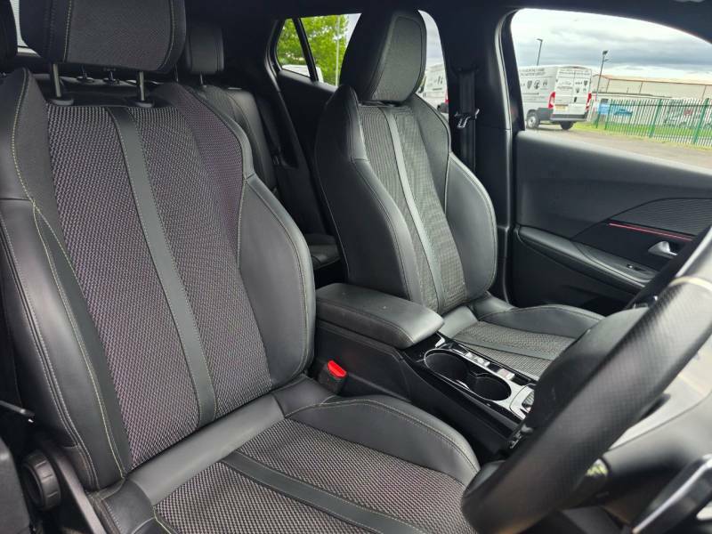 Peugeot 2008 1.2 Puretech 130 Gt Eat8 - 2024 74 SH74OWG Black #2