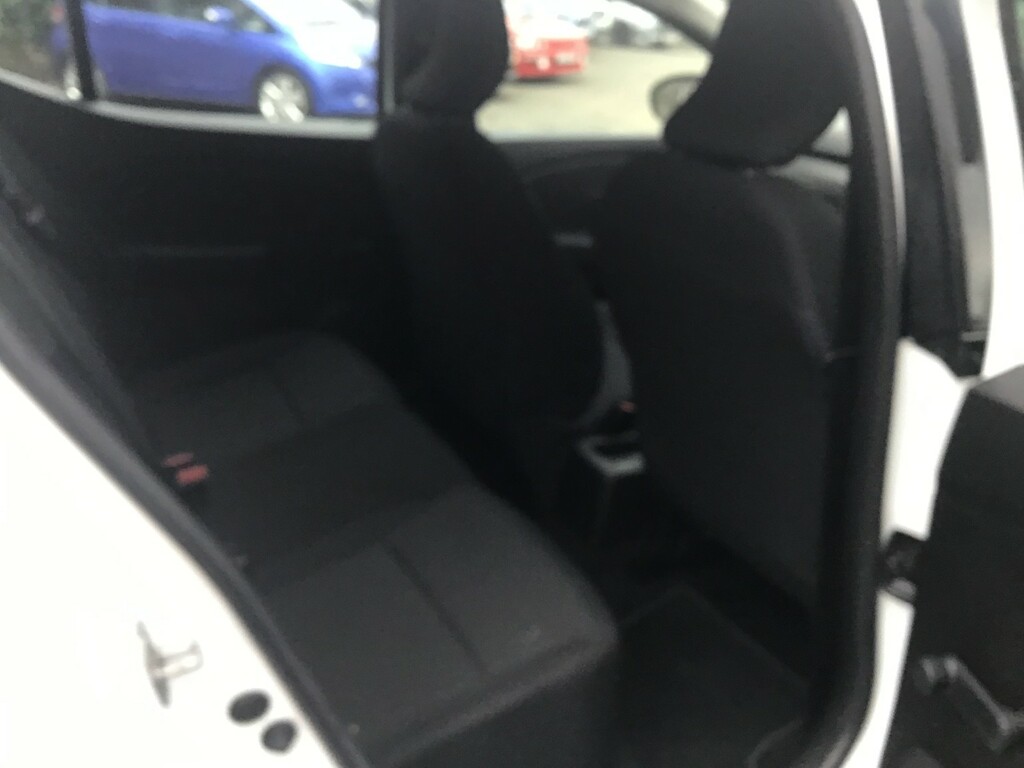 Dacia Sandero Hatchback 1.0 Essential Tce 90 2021 White #6