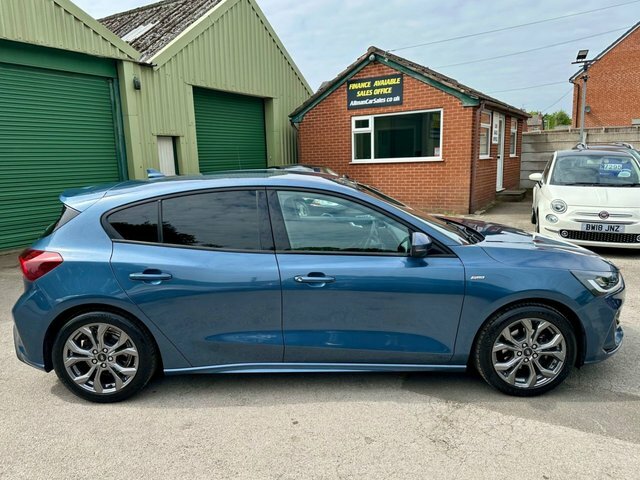 Ford Focus 1.0T Ecoboost St-line Hatchback MH72KSO Blue #5