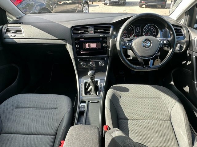 Volkswagen Golf 1.6 Tdi Bluemotion Tech Se Nav Hatchback Diese OY17KCF Grey #3