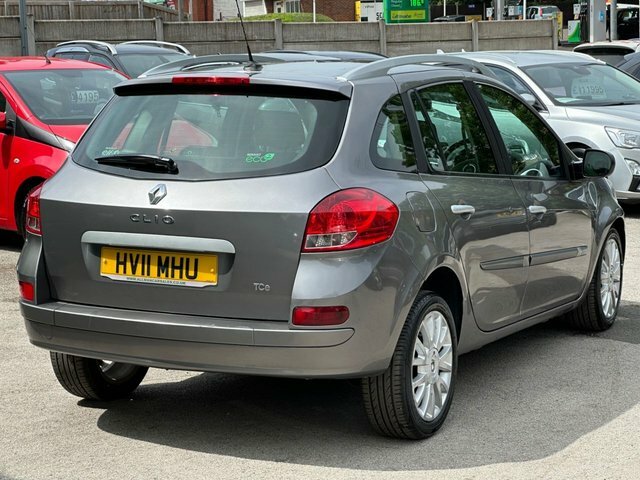 Renault Clio 1.2 Tce Dynamique Tomtom Sport Tourer M Grey #4