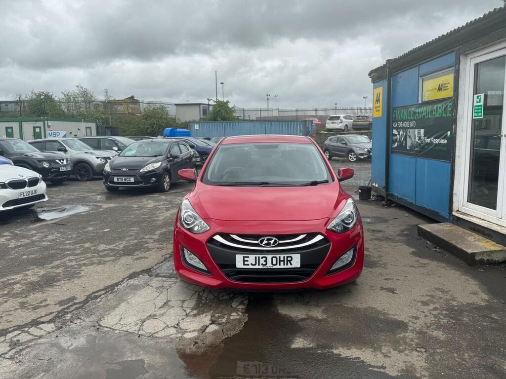Hyundai I30 Hatchback 1.6 Crdi Active Euro 5 201313 Red
