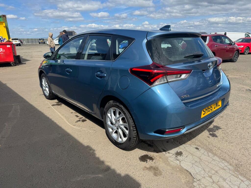 Toyota Auris Hatchback 1.8 Vvt-h Business Edition Cvt Euro 6 S SH66DWL Blue #6