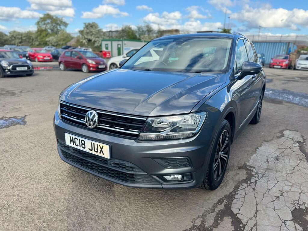 Volkswagen Tiguan Suv 2.0 Tdi Se Navigation Dsg 4Motion Euro 6 Ss MC18JUX Grey #3
