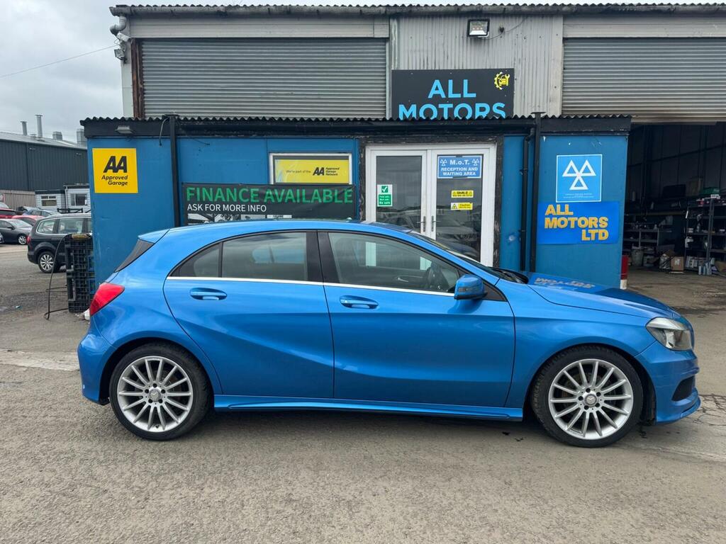 Mercedes-Benz A Class Hatchback 1.5 A180 Cdi Amg Sport Euro 5 Ss SF64XBG Blue #3