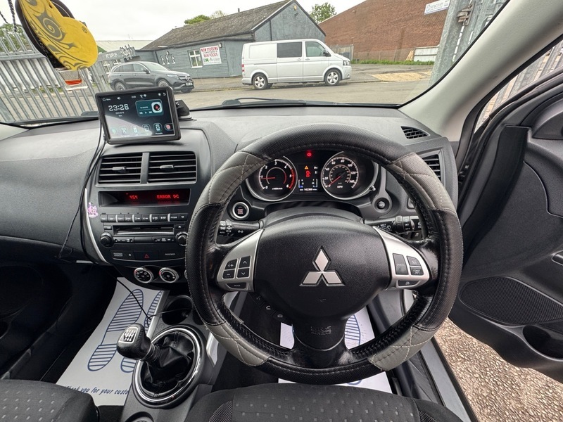Mitsubishi ASX Hatchback White #15