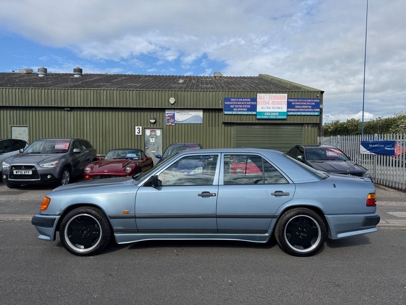 Mercedes-Benz E Class E E929AHL Blue #3