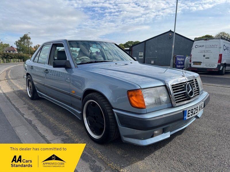 Mercedes-Benz E Class E E929AHL Blue #2