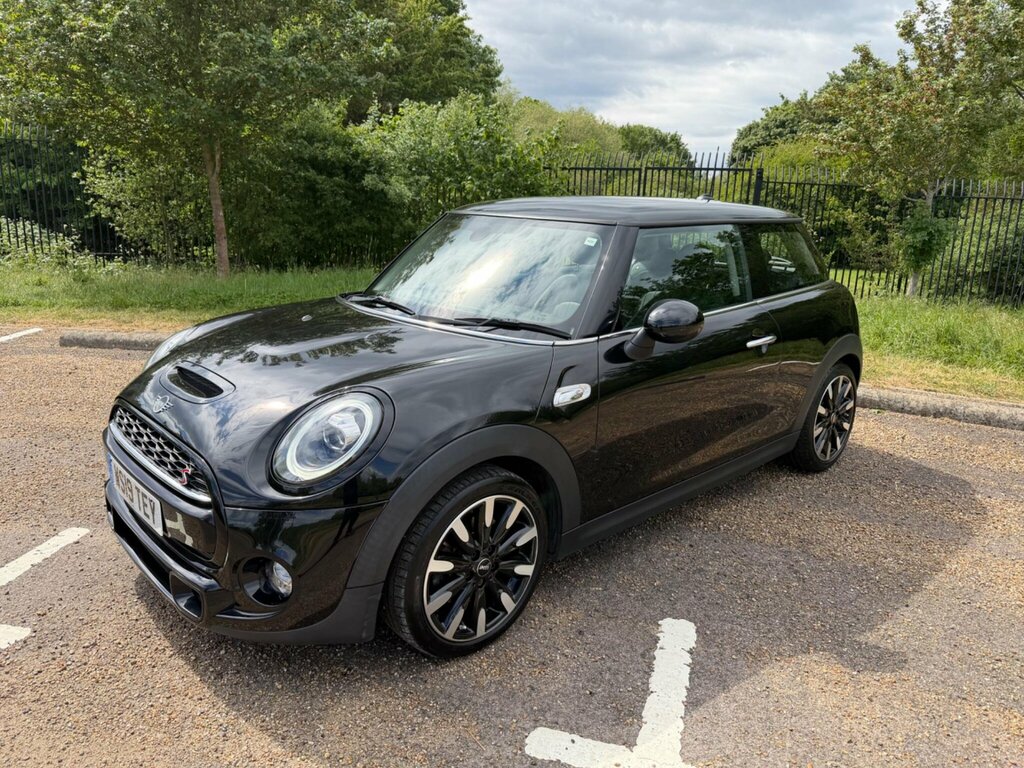 Mini Hatch 2.0 Cooper S Exclusive Steptronic Euro 6 Ss WS19TEY Black #3