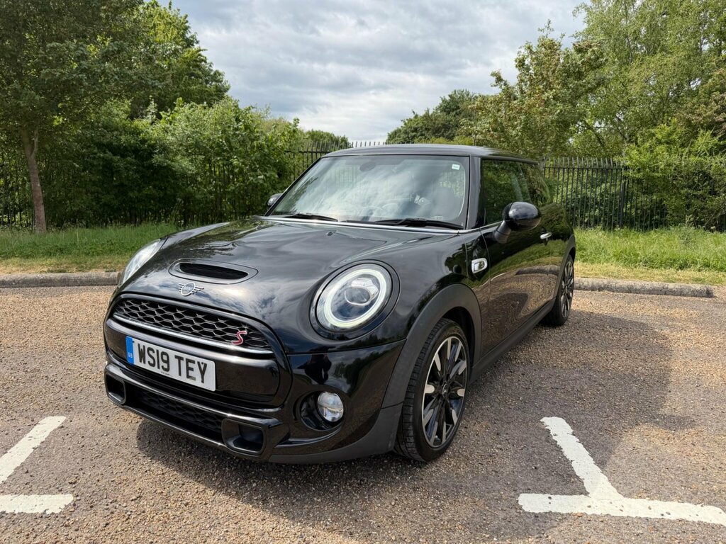 Mini Hatch 2.0 Cooper S Exclusive Steptronic Euro 6 Ss WS19TEY Black #2