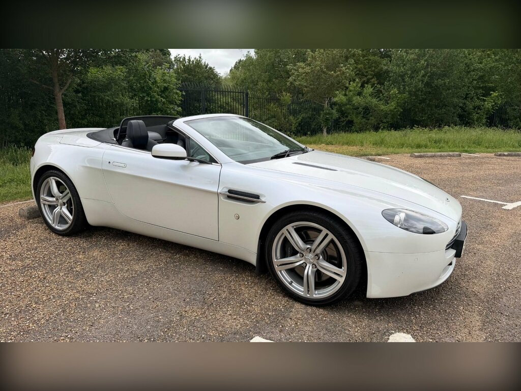 Aston Martin Vantage  Blue #32