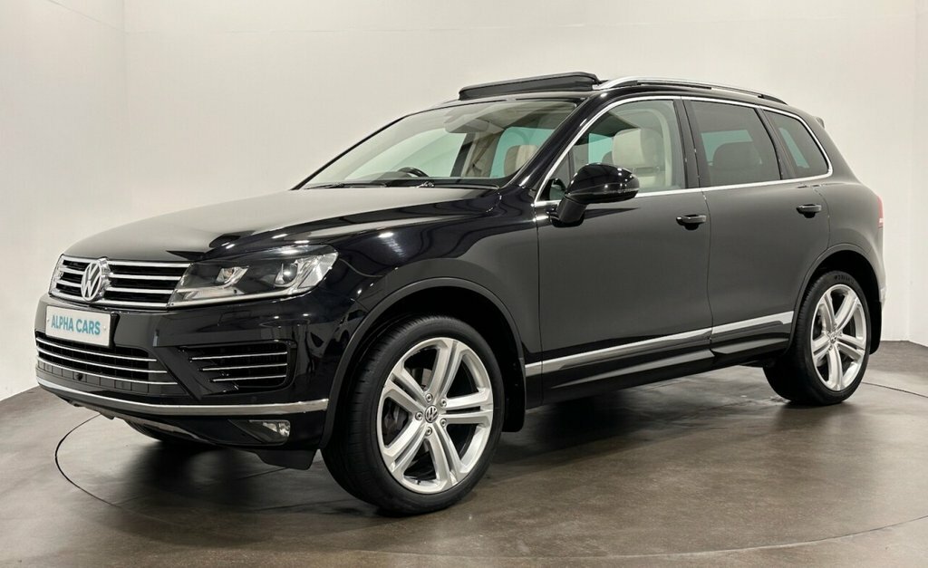 Volkswagen Touareg 3L R-line DH66WFO Black #2