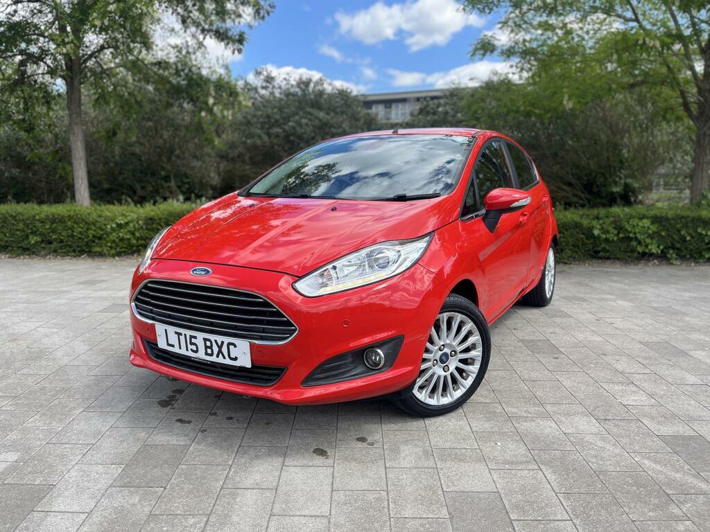 Ford Fiesta 1.0T Ecoboost Titanium Powershift Euro 6 Red