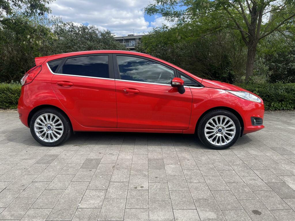 Ford Fiesta 1.0T Ecoboost Titanium Powershift Euro 6 LT15BXC Red #4